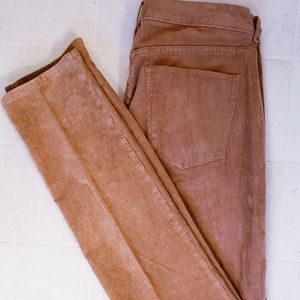 Women 29 (32 measurements)×31 Gap corduroy